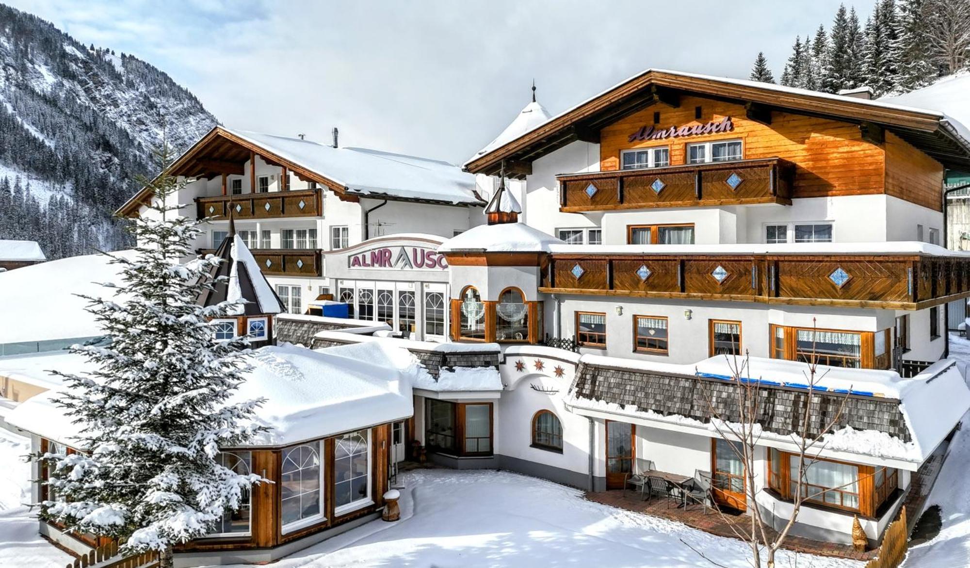 Berghotel Almrausch Berwang Εξωτερικό φωτογραφία